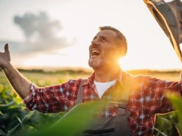 farmer corn field futures