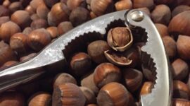 hazelnut market