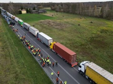 Polish Farmers Are “Crossing the Line” at Ukrainian Border.