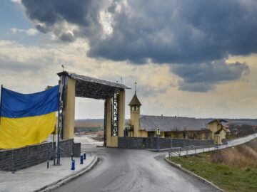 Ukraine Expands Trade Infrastructure: New Border Checkpoint with Romania Opens